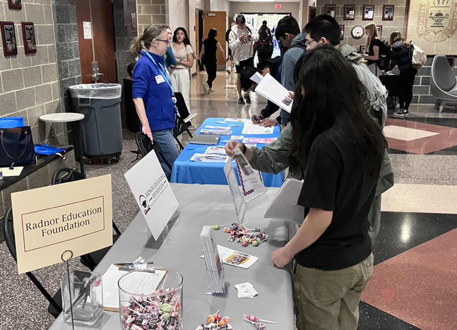 voluntee-fair-img